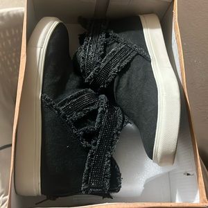 Black glitter sneakers. Worn once comes with box. Size 6